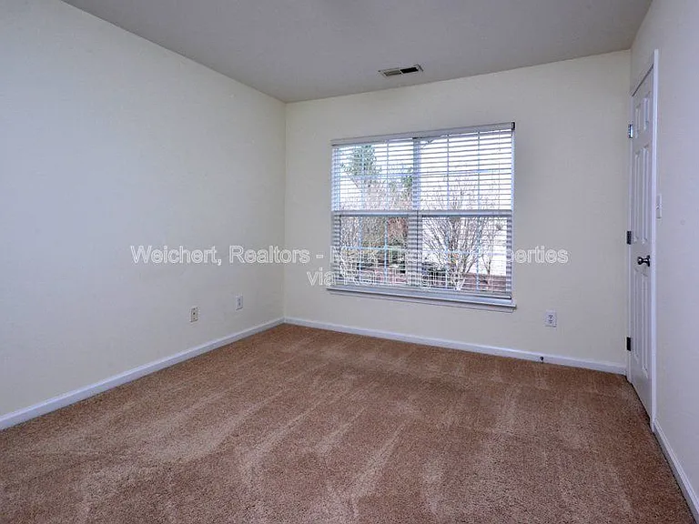 1326 Holly Grove Way — Photo 21