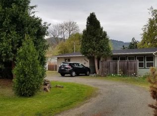 2028 Griffin Creek Rd, Medford, OR 97501