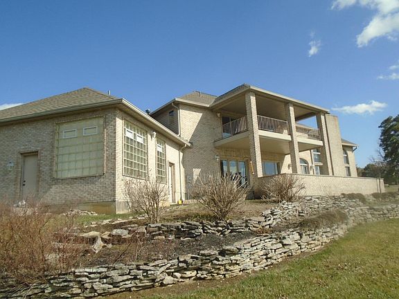 5th image of 3227 Baffin Dr
