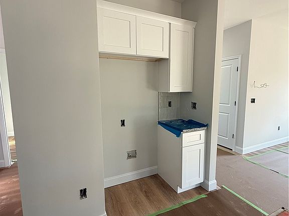 5th image of 168 Dove Rd