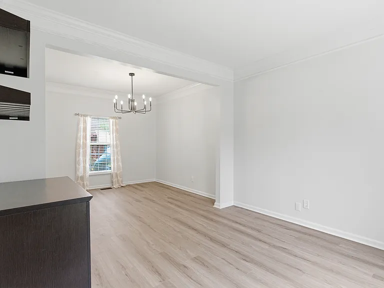 8020 Boone Trce — Photo 14