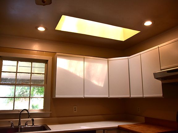 5th image of 3359 Tall Pines Cir