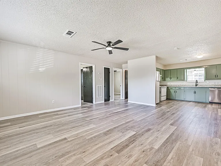610 County Road 157 — Photo 5
