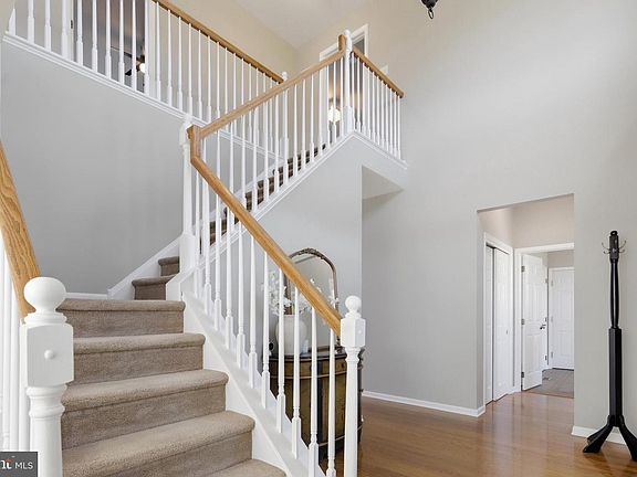 3rd image of 105 Preston Rd