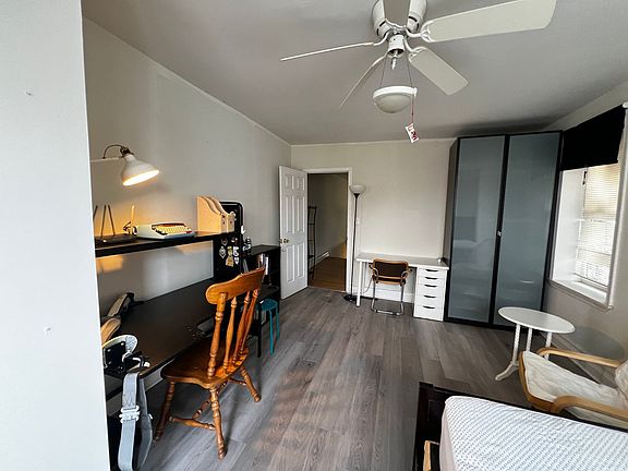 3rd image of 425 N Preston St #3