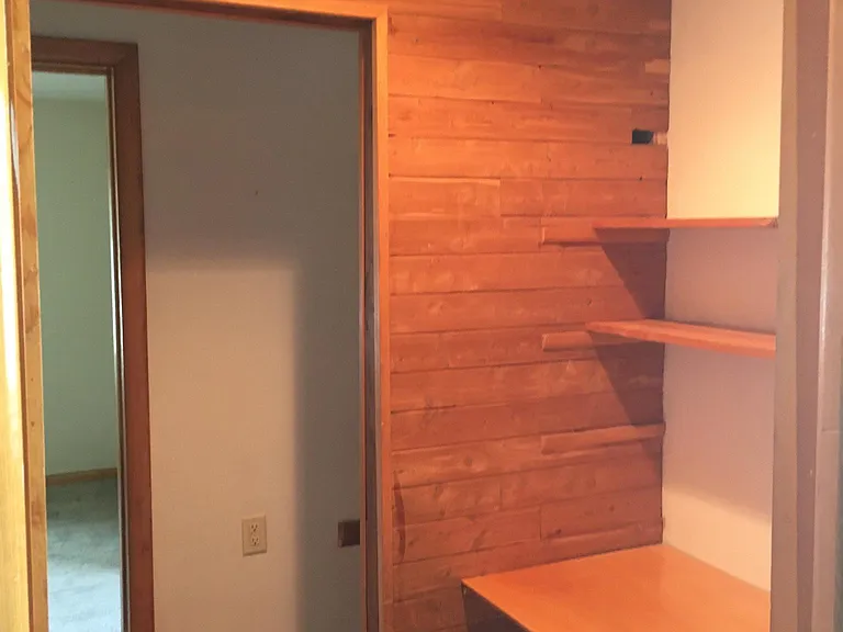 560 Kelly St — Photo 10