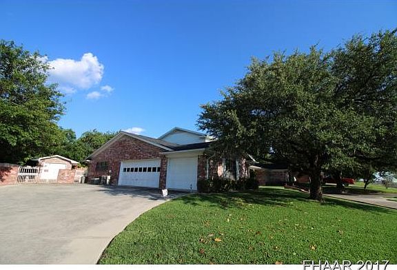 2nd image of 211 Roy Reynolds Dr