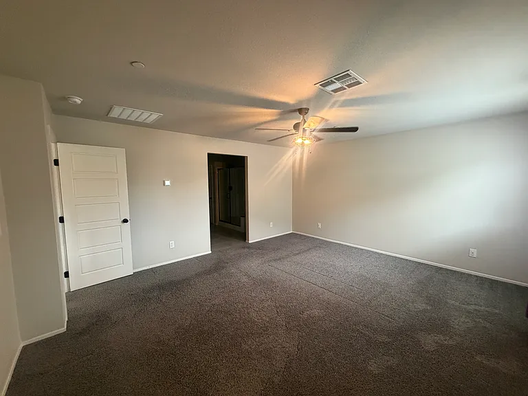 4519 Sapphire Moon Ave — Photo 7
