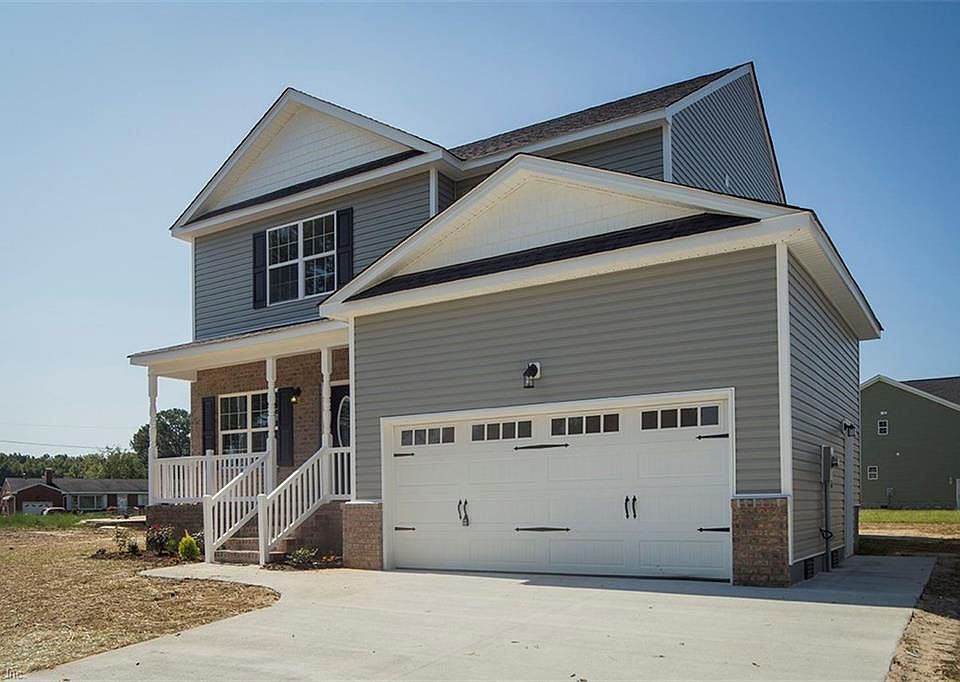 2nd image of 1228 N River Dr