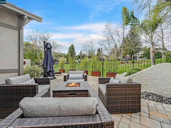 304 Jacaranda Dr, Danville, CA 94506