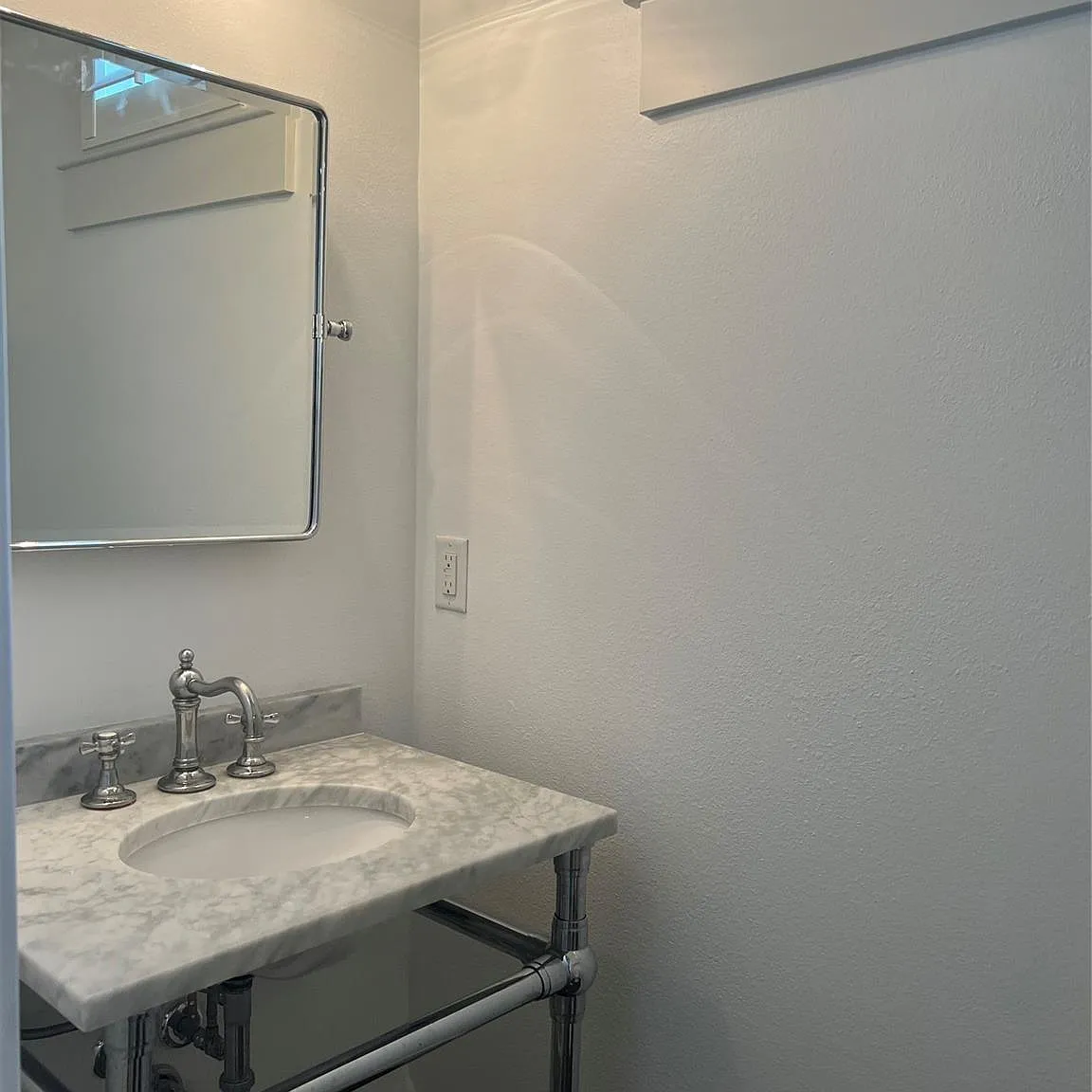 3 bed, 2.5 bath, 2600 sqft, $4,600 — Photo 4