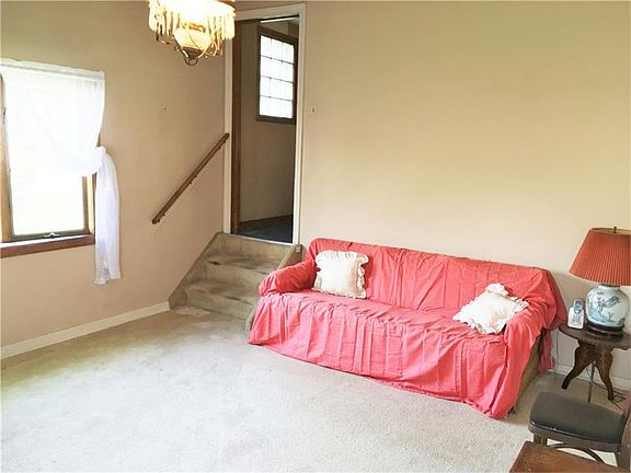 2nd image of 509 Park Ave
