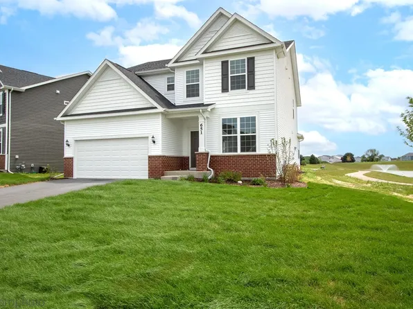 651 Alpine Dr, Algonquin, IL 60102