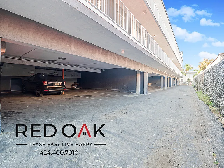 5128 De Longpre Ave #16 — Photo 15