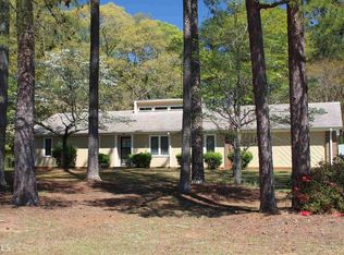 335 Woodfield Cir, Lagrange, GA 30240