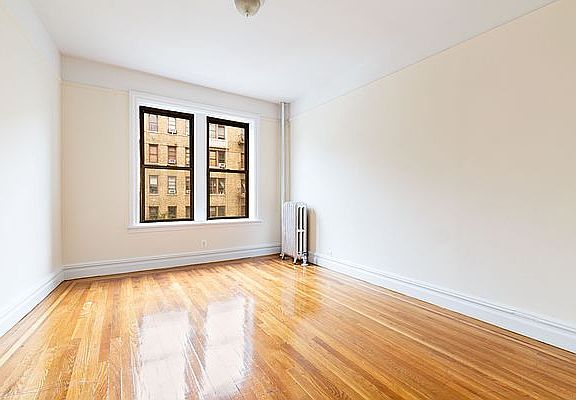 5th image of 20 Seaman Ave APT 6d