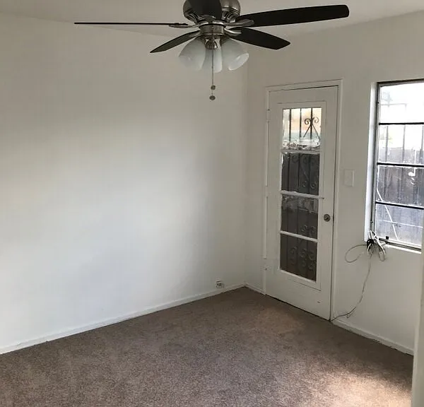 7857 Crenshaw Blvd — Photo 10