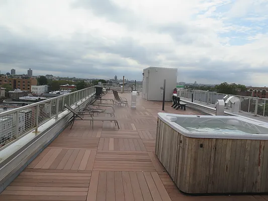 Rented by Spot It Realty LLC | media 44