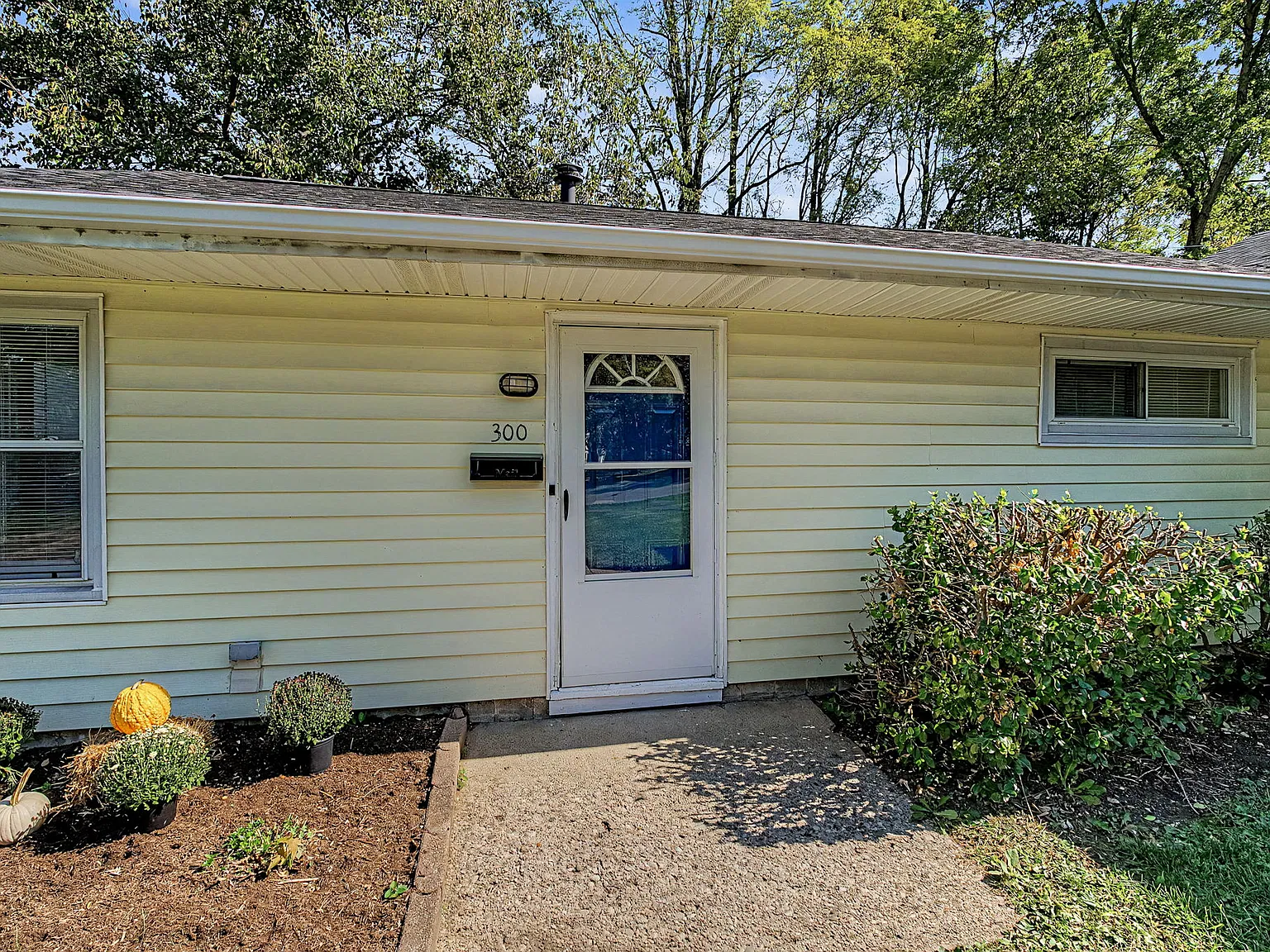 2 bed, 850 sqft, $1,260 — Photo 4