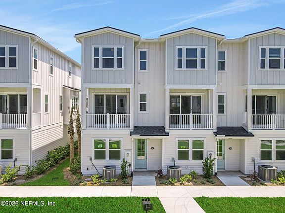 3rd image of 1051 1ST Avenue N