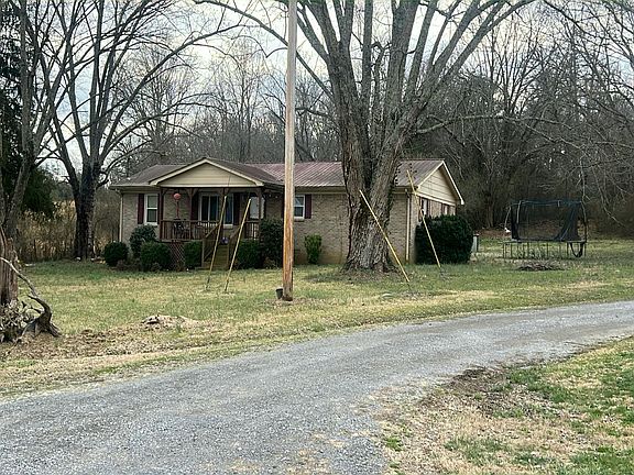 2nd image of 276 Circle Hill Dr
