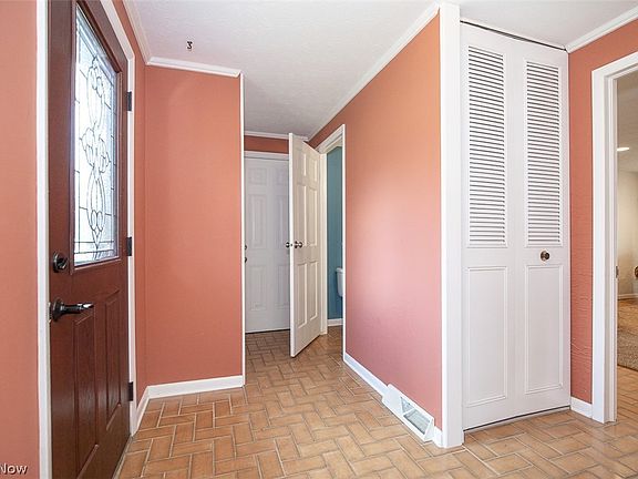 2nd image of 5866 Ogilby Dr
