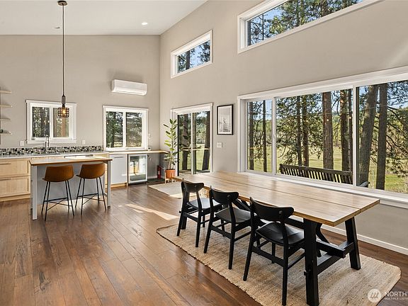 5th image of 5910 Teanaway Road