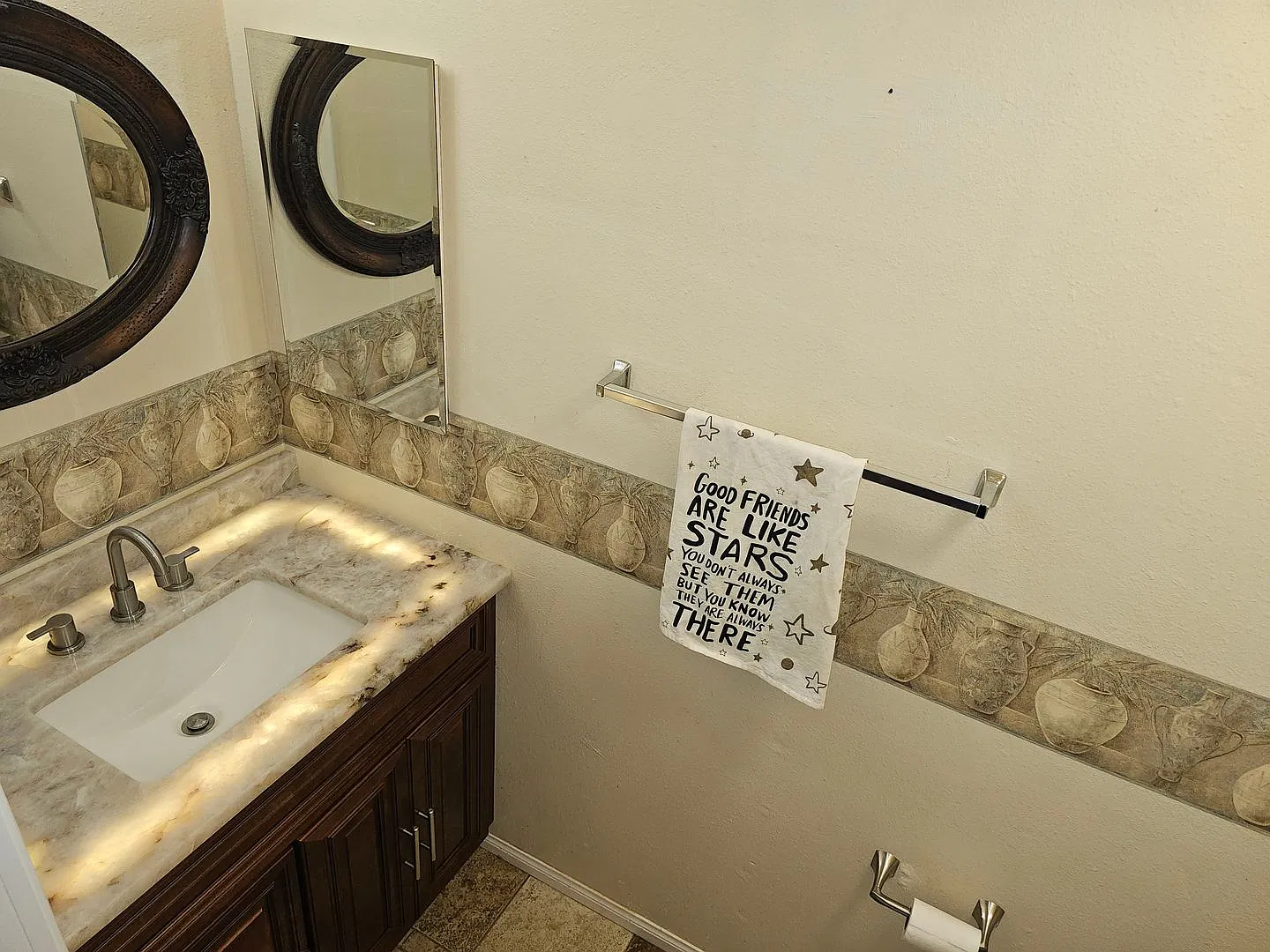 Remodeled 2bedroom 1.5 Bath Townhouse — Photo 4