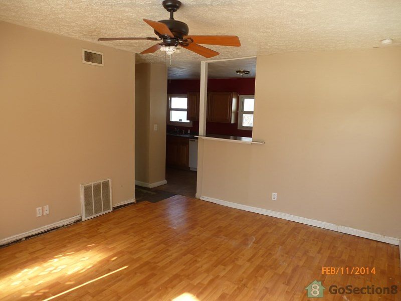 2nd image of 4717 Seville Dr