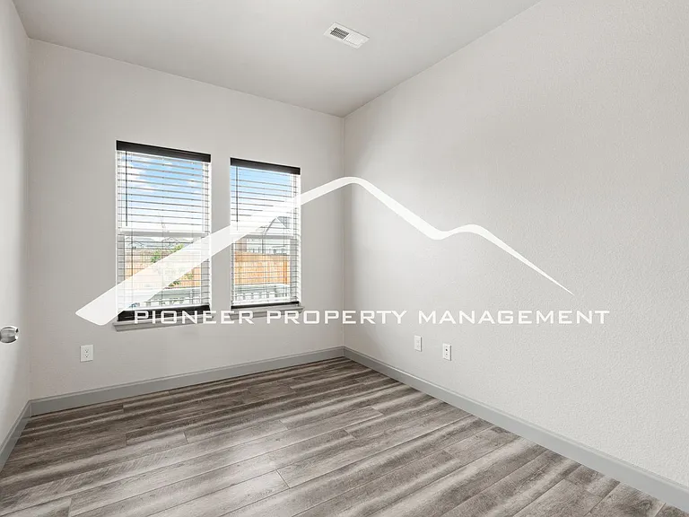 6196 Wacissa Dr — Photo 3