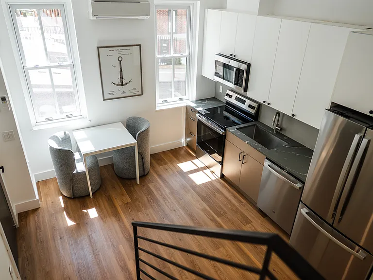 The Roe at Manayunk Apartments and Townhomes — Photo 128