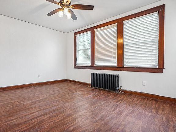 3rd image of 452 Myrtle Ave Floor 2