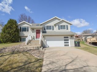 445 43rd Ave NW, Rochester, MN 55901