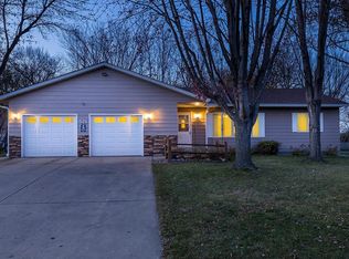 521 Casper Cir, Nya, MN 55368