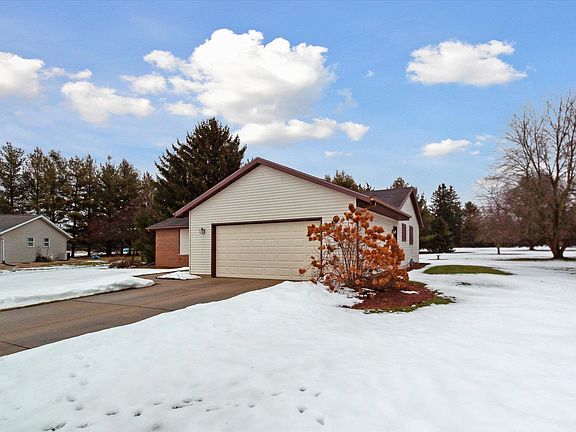 3rd image of 1617 N Hemmingway Ct