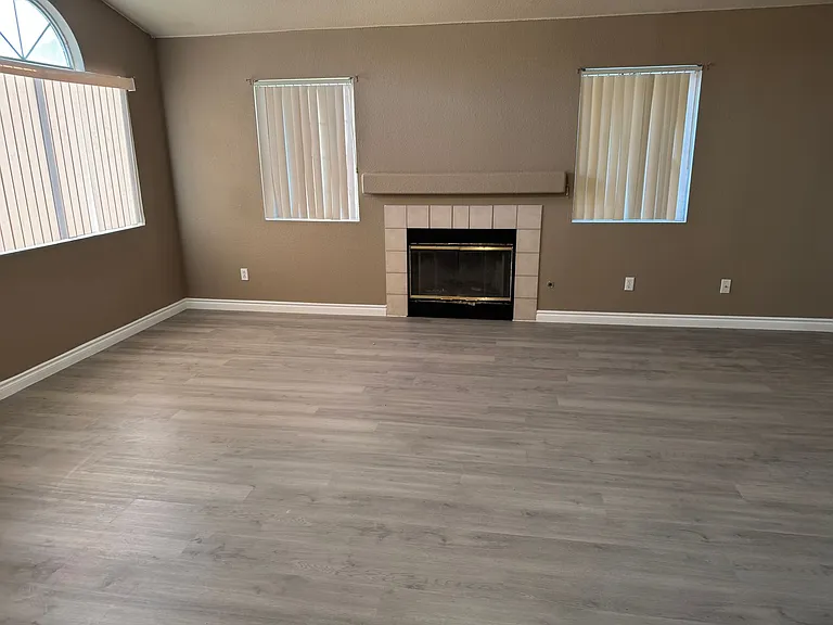 3736 Rose Canyon Dr — Photo 9