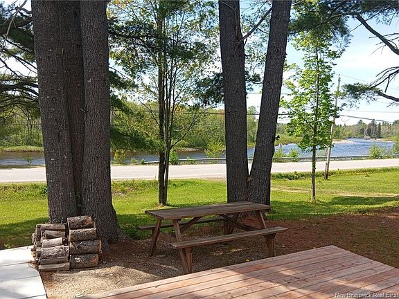 4th image of 378 Halcomb Rd