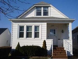 1st image of 107 N End Ave