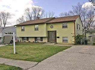 320 Highfalcon Rd, Reisterstown, MD 21136