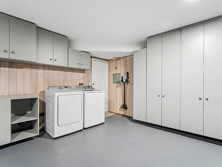 253 Fairview St #253 — Photo 67