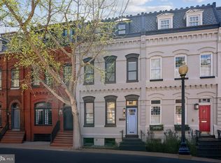 1526 Swann St NW, Washington, DC 20009