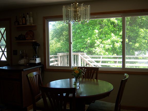 4th image of 104 S Segler Ln