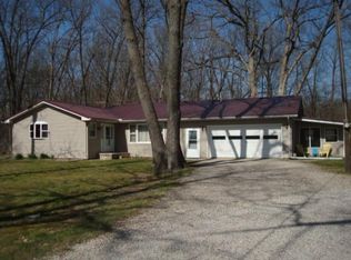 19404 N Livingston Rd, Marshall, IL 62441