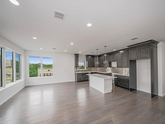 2nd image of 5101 Meadowview Ave #2