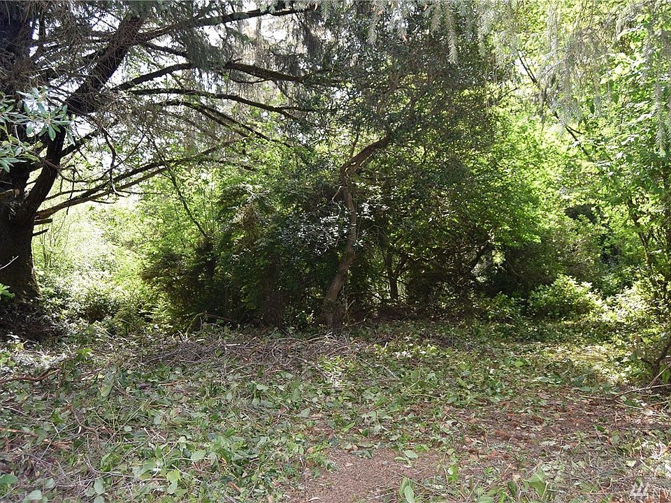 1st image of 472 Kloshe Ct SE