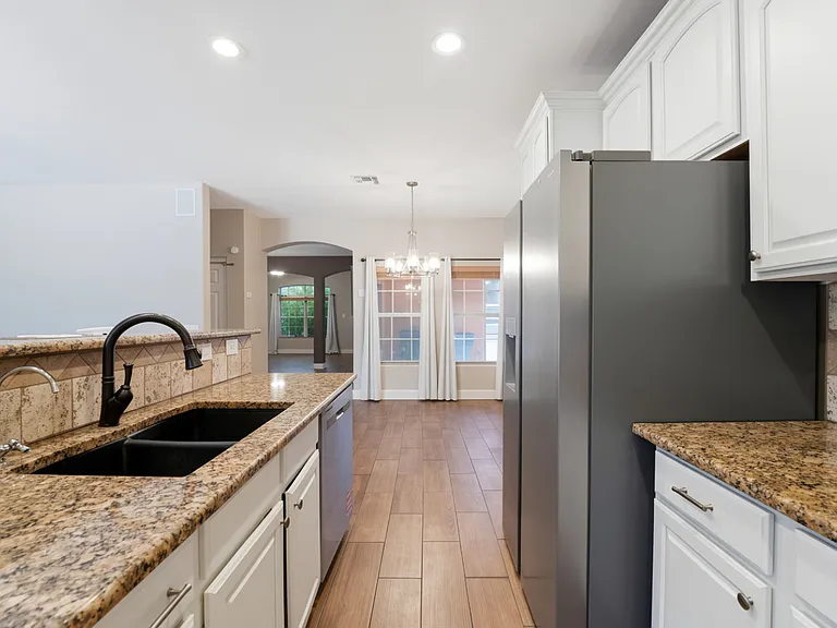 3446 E Fairview St — Photo 12