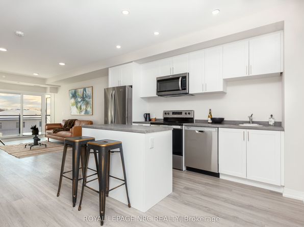 50 Herrick Ave #Up46, Saint Catharines, ON L2P 0G3