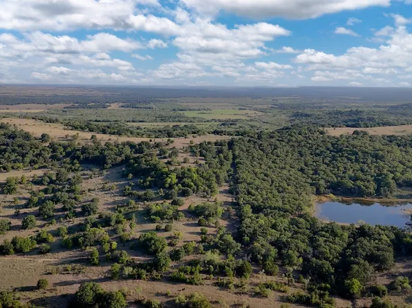 8921 Farm Road 4, Jacksboro, TX 76458