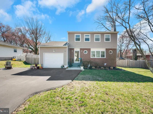 31 Poland St, Ewing, NJ 08638