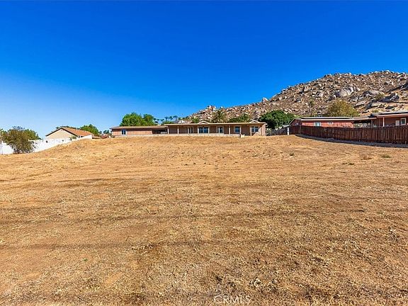 5th image of 30347 Arrowview Dr